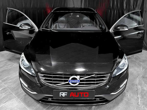 Volvo V60 7 of 30