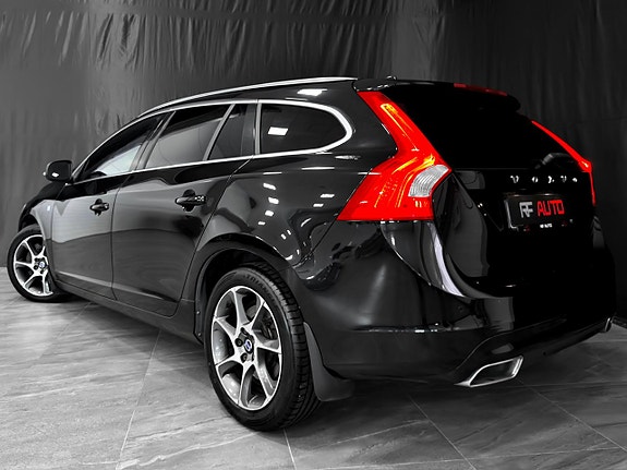 Volvo V60 11 of 30