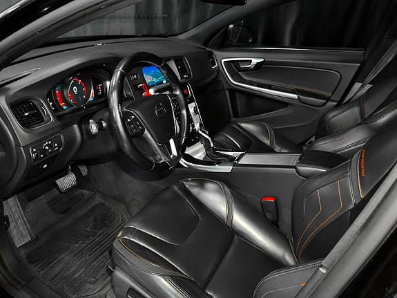 Volvo V60 15 of 30