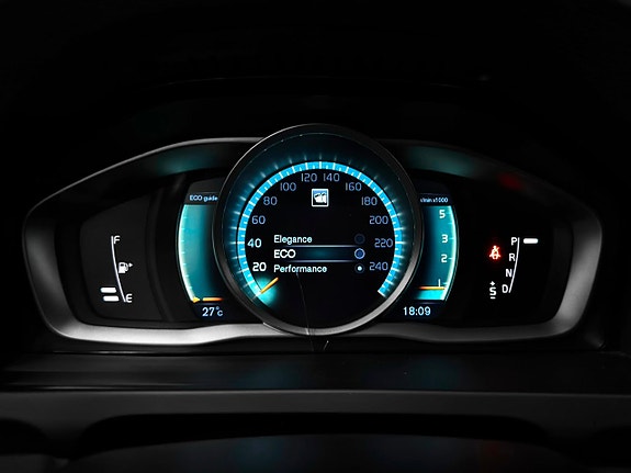Volvo V60 19 of 30