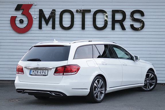 Mercedes-Benz E220 6 of 24