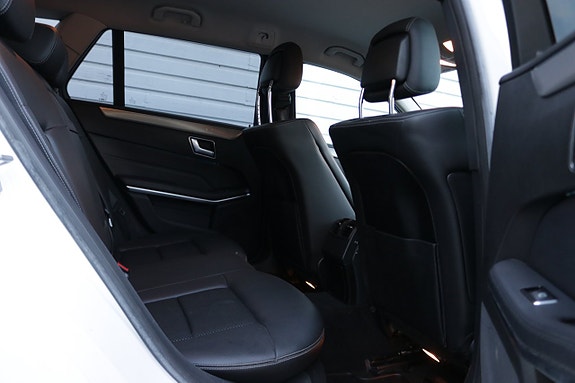 Mercedes-Benz E220 18 of 24