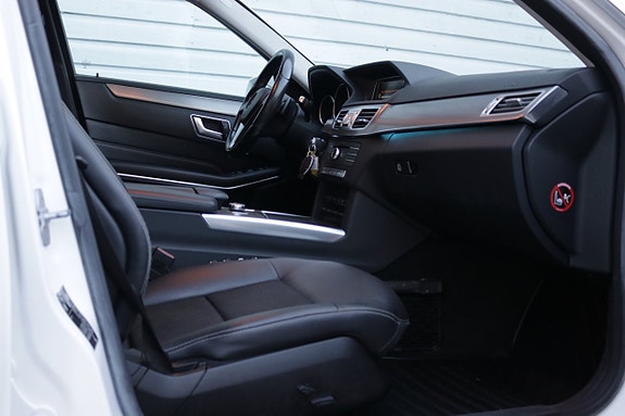 Mercedes-Benz E220 17 of 24
