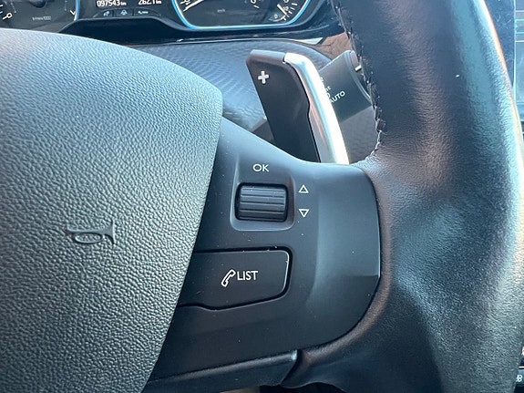 Peugeot 2008 15 of 20
