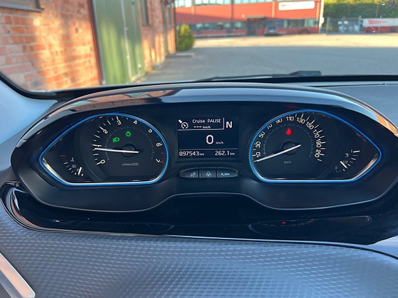 Peugeot 2008 18 of 20