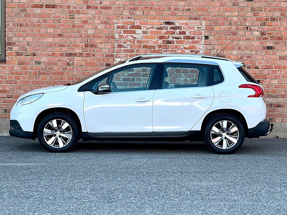 Peugeot 2008 4 of 20