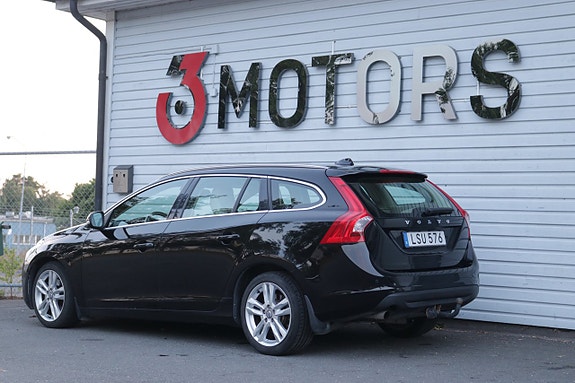 Volvo V60 14 of 22