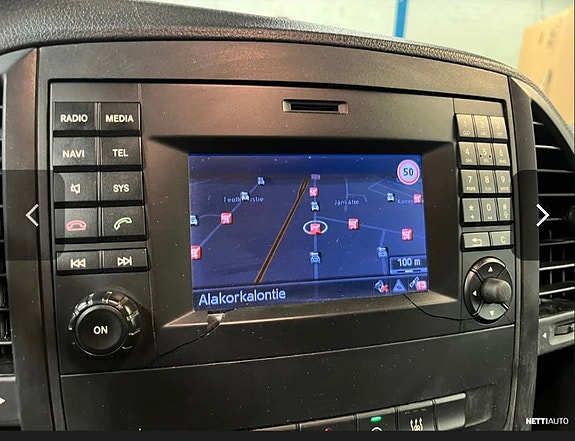 Mercedes-Benz Vito 119 9 of 22