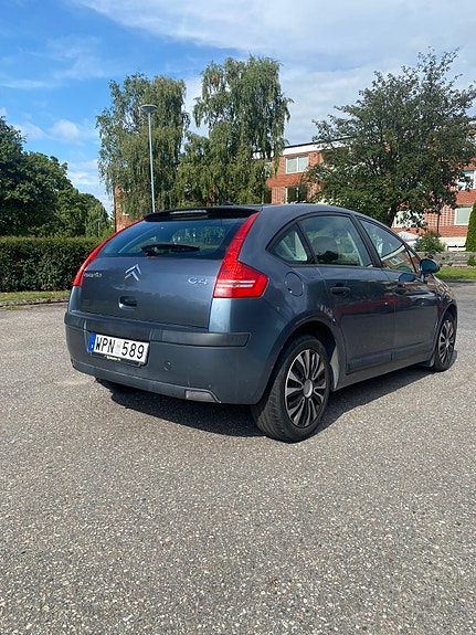 Citroen C4 4 of 8