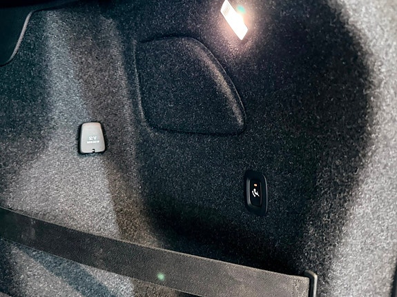 Volvo XC40 22 of 22