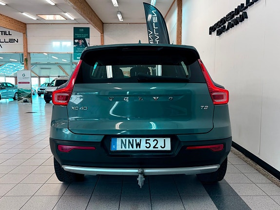 Volvo XC40 6 of 22