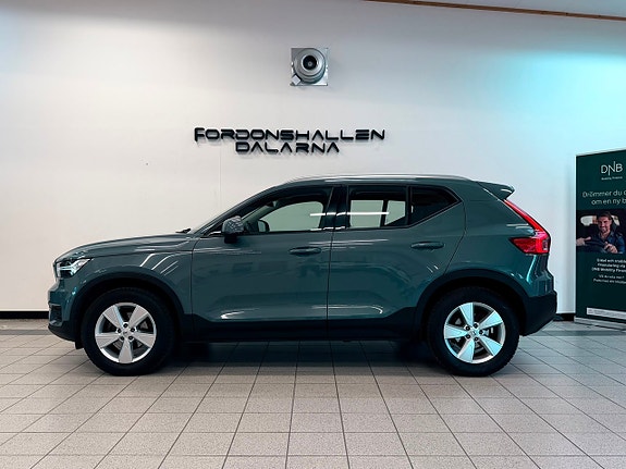 Volvo XC40 5 of 22