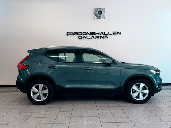 Volvo XC40 4 of 22
