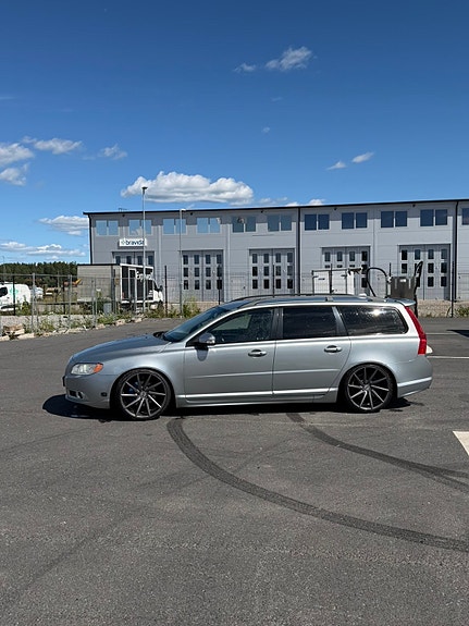 Volvo V70 5 of 13