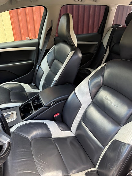 Volvo V70 10 of 13
