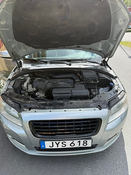 Volvo V70 6 of 13