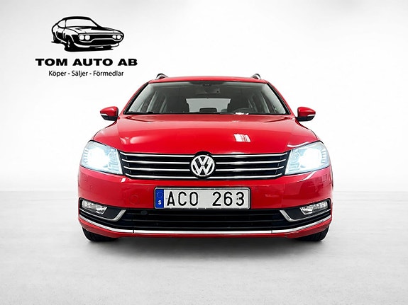 Volkswagen Passat 2 of 30