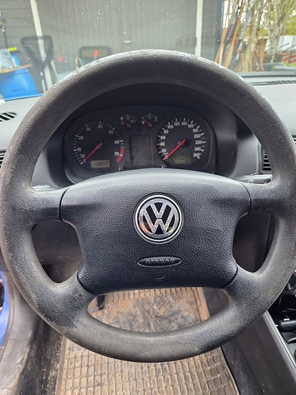 Volkswagen Golf IV 13 of 14