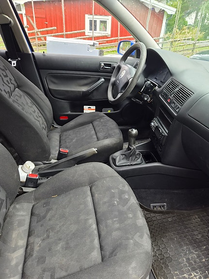 Volkswagen Golf IV 6 of 14