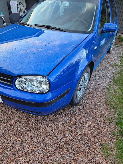 Volkswagen Golf IV 2 of 14