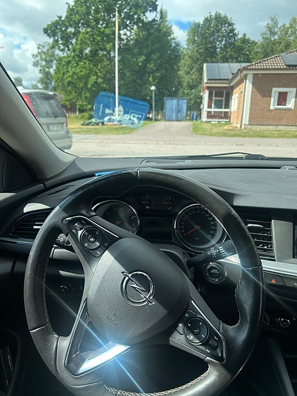 Opel Insignia 4 of 5