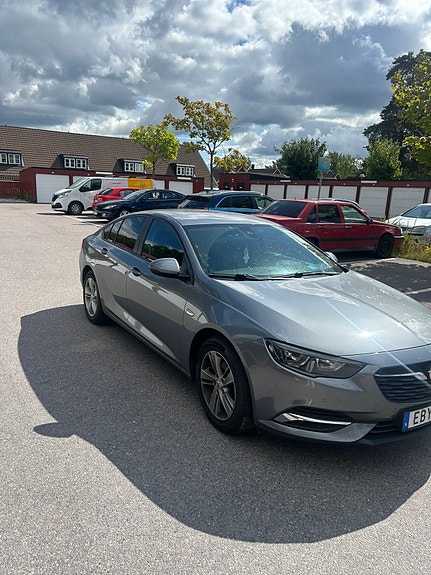 Opel Insignia 3 of 5