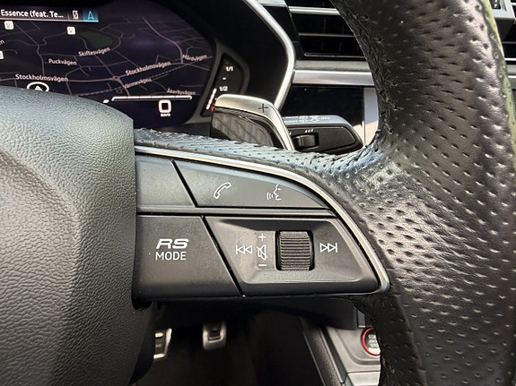 Audi RS Q3 13 of 27