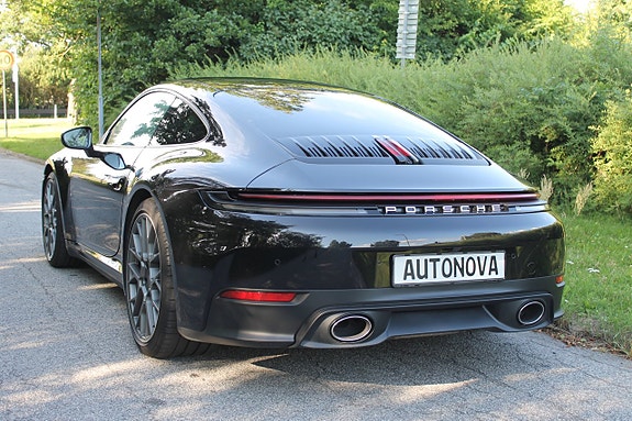 Porsche 911 3 of 20