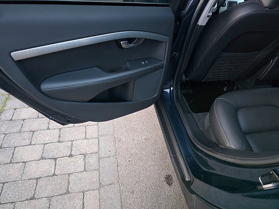 Volvo XC70 26 of 29