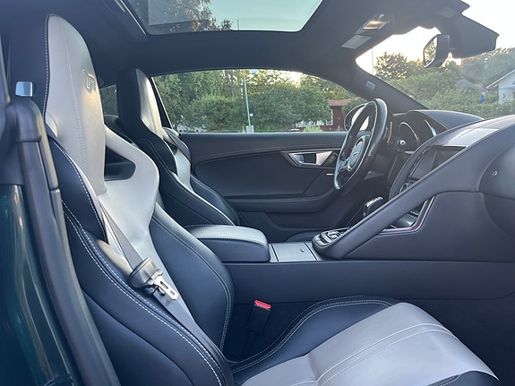 Jaguar F-TYPE 24 of 30
