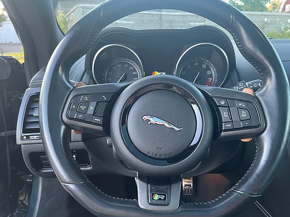 Jaguar F-TYPE 26 of 30