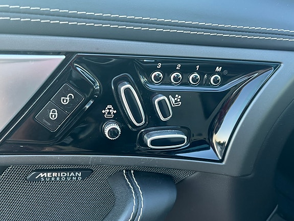 Jaguar F-TYPE 28 of 30