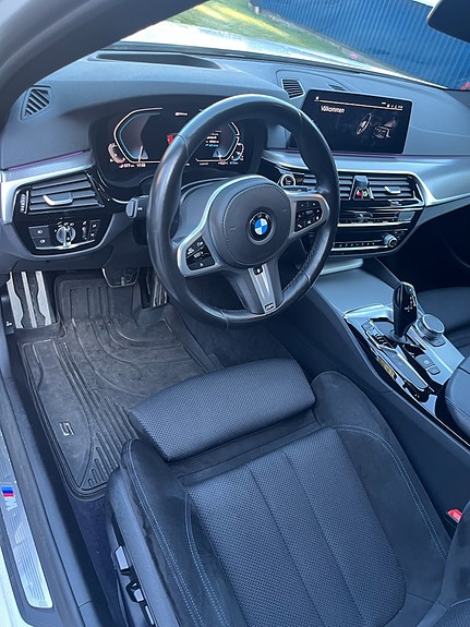 BMW 530e 7 of 12