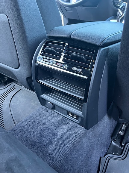 BMW 530e 10 of 12