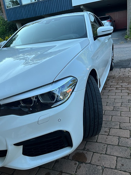 BMW 530e 4 of 12