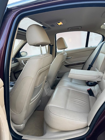 BMW 325i 15 of 16