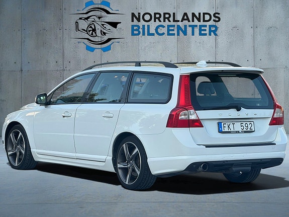 Volvo V70 4 of 15