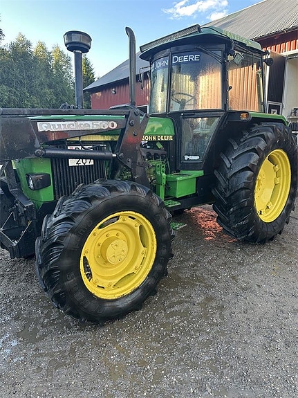 John Deere 3350 TRAKTOR 2 of 4