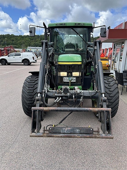 John Deere 6110 TRAKTOR -2001 3 of 8