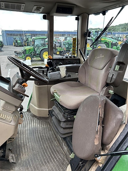 John Deere 6110 TRAKTOR -2001 7 of 8