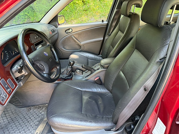 Saab 9-5 5 of 14