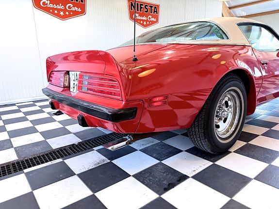 Pontiac Firebird 10 of 30