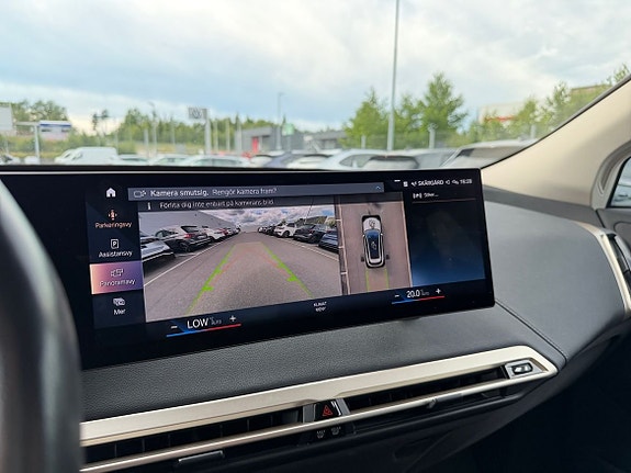BMW iX 7 of 27