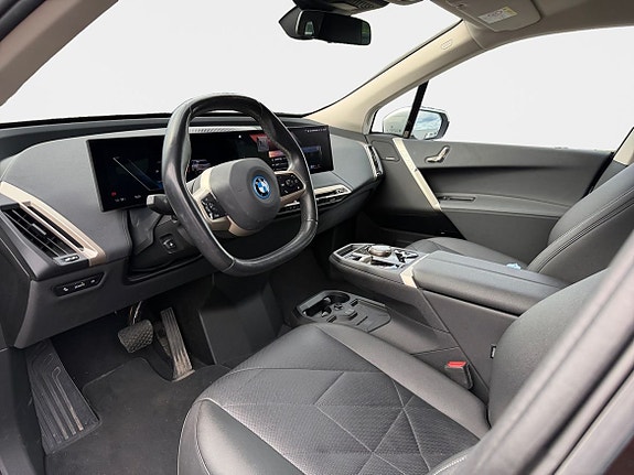 BMW iX 5 of 27
