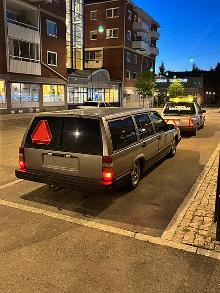 Volvo 740 2 of 4