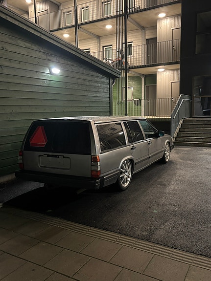 Volvo 740 3 of 4