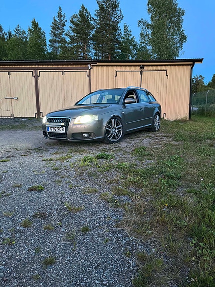 Audi A4 4 of 7