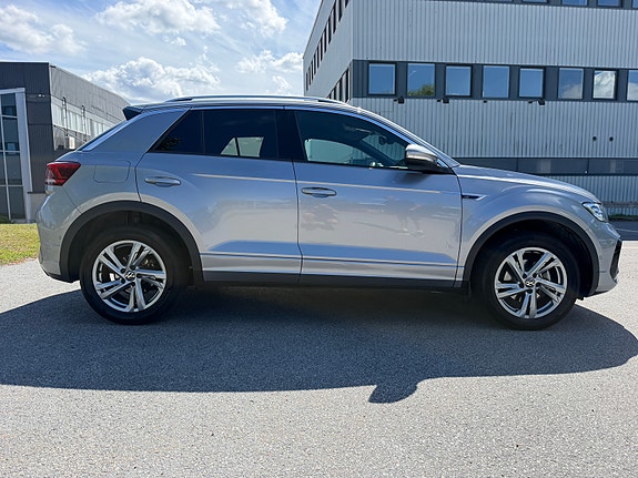Volkswagen T-Roc 3 of 7