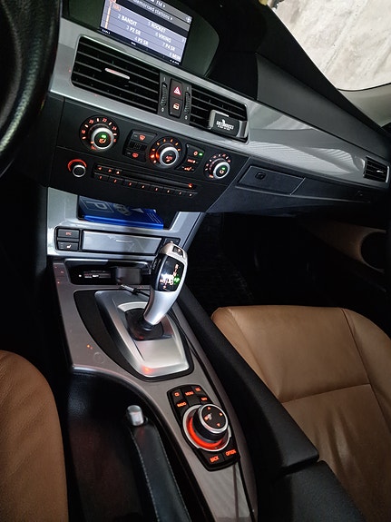 BMW 523i 14 of 14