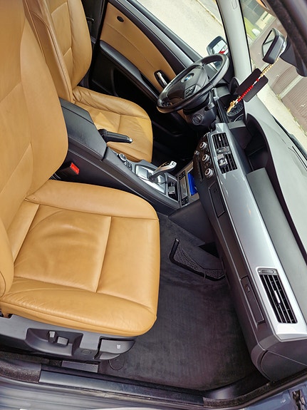 BMW 523i 6 of 14